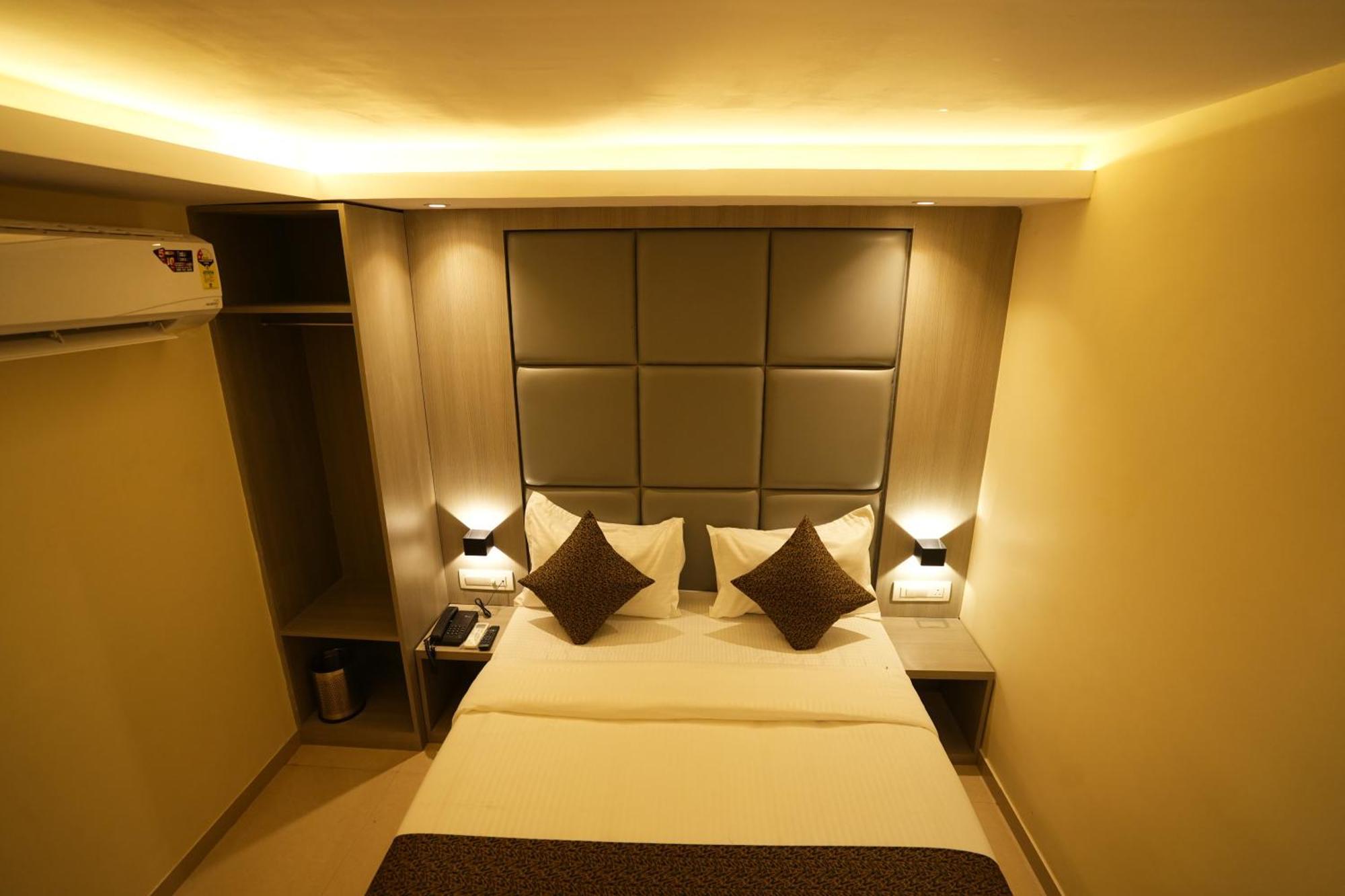 Hotel Boston Mumbai Dış mekan fotoğraf
